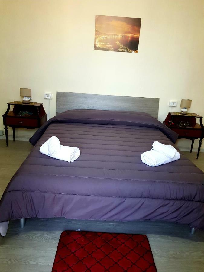 I Tetti Del Centro Storico Apartment เนเปิลส์ ภายนอก รูปภาพ